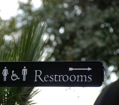 Free access of lavatories for the public