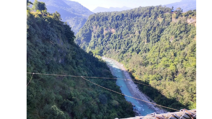 bridge-above-the-groung