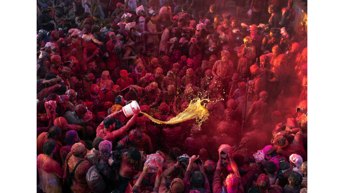 holi