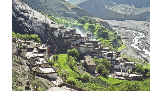 lubra-village-mustang